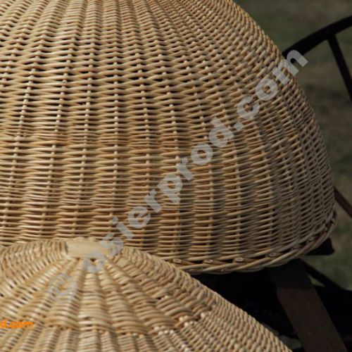 demi sphère en osier blanc pour une ouevre d'art
